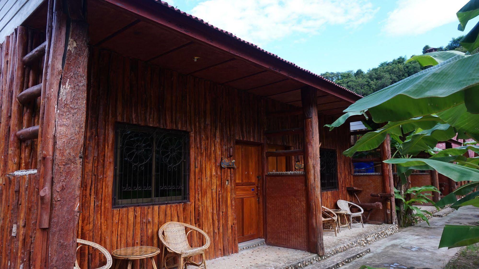 Khun Mai Baan Suan Resort Mae Ai Zewnętrze zdjęcie